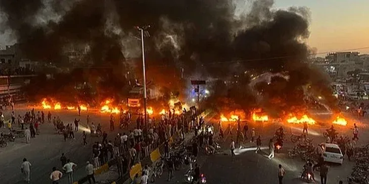 Najveći protesti od pada Assada: Građani Sirije izašli na ulice zbog povećanja cijene goriva